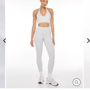 Crop shop boutique freedom scrunch leggings size medium - brand new